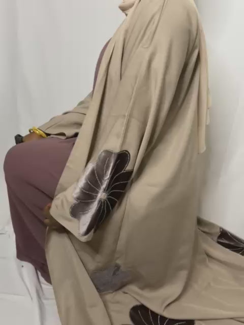 Abaya laila