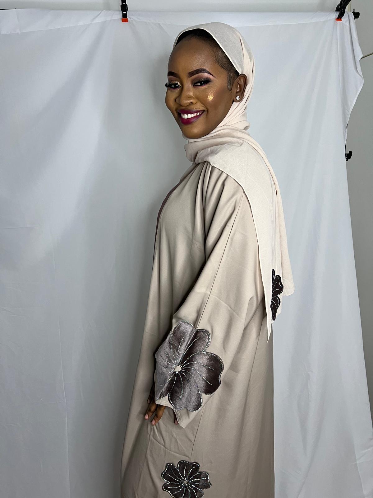 Abaya laila